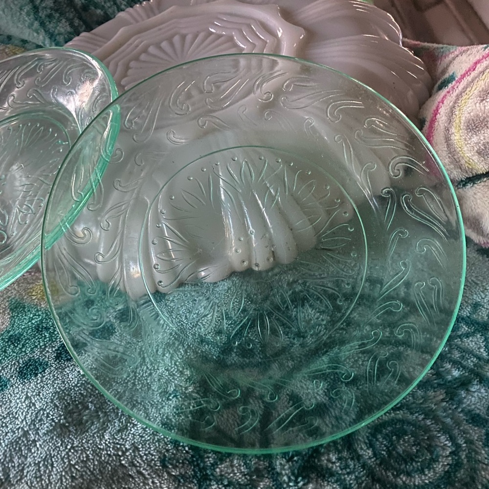 2 Clear Plates